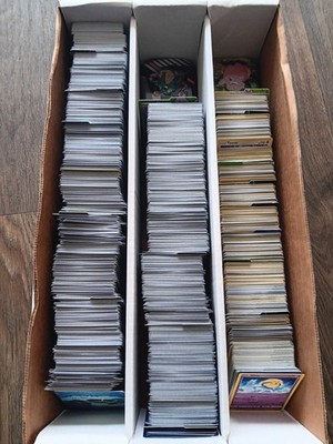 100 Random Modern Pokemon Bulk Lot W/ GUARANTEED HOLOs & REVERSE HOLOS.