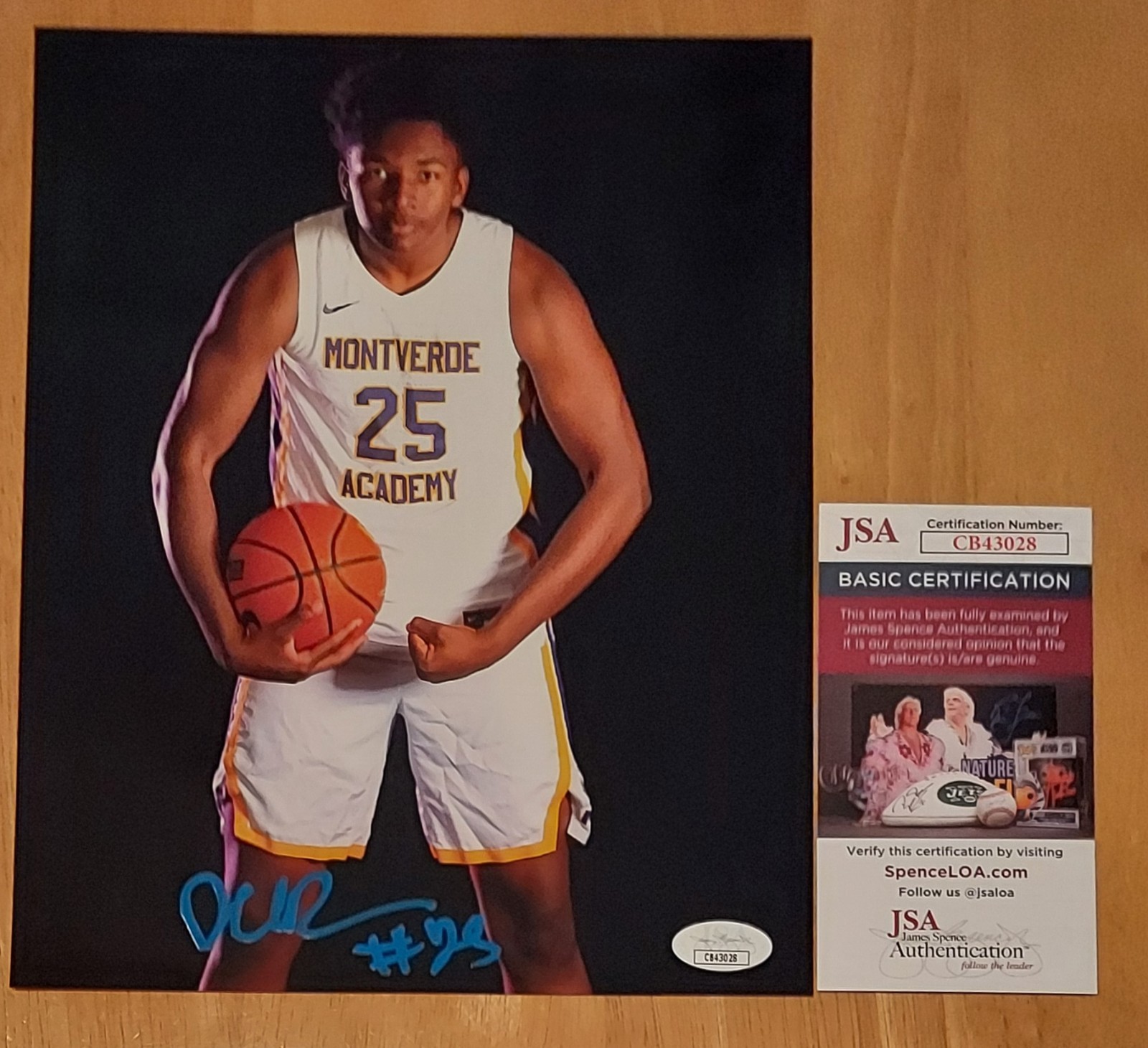 Derik Queen Autographed Signed Maryland Terrapins 8x10 Photo New Orleans Pelicans JSA 