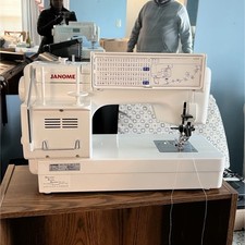 Janome Memory Craft 6600 Computerized Sewing Machine Long Arm Buttonhole-Stitch