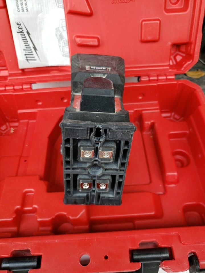Milwaukee 352120 USB Rechargeable Cross Line Laser 45242568284 eBay