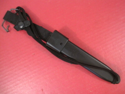 実物支給品 M10 SCABBARD post-Vietnam US Army M10 Plastic Bayonet Scabbard - Original