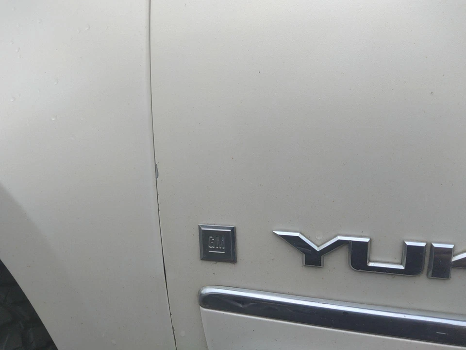 08 GMC YUKON Front Door Driver Left White Diamond Tricoat/Code=98u - Image 3 of 4