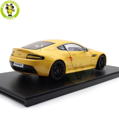 ミニカー AUTOart Aston Martin V12 Vantage 1:18 1/18 AUTOart 2010