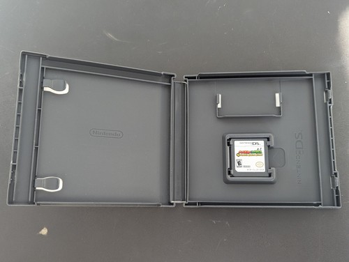 Mario & Luigi Bowser's Inside Story Nintendo DS 2009 Complete - Picture 7 of 9