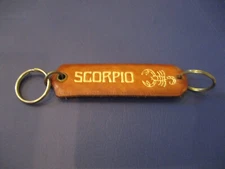 VTG 5"  LEATHER SCORPIO ZODIAC KEY RING KEY CHAIN *