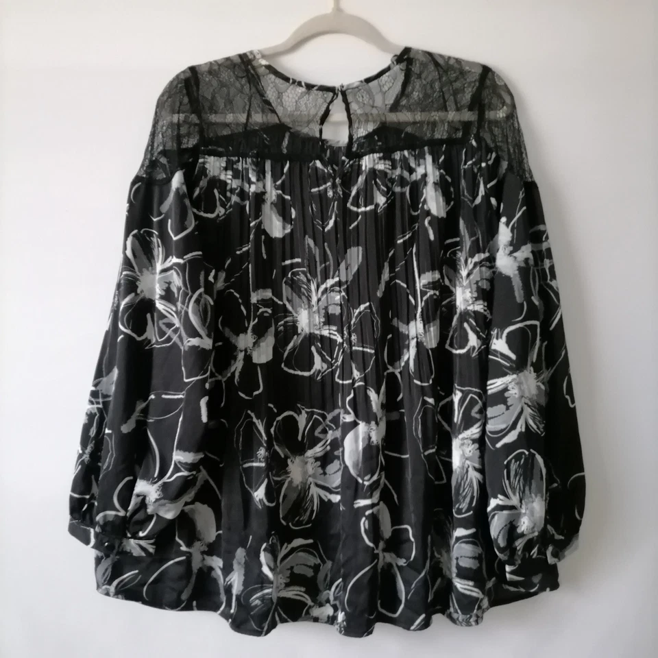 Blusa campesina floral manga globo negra Sunny Leigh para mujer talla 1X Foto 2 de 4
