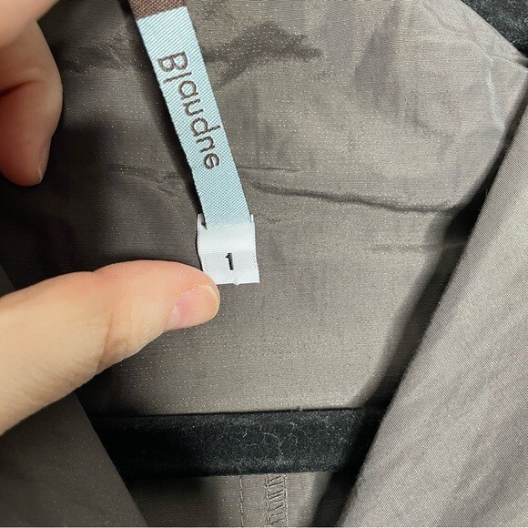 Blanque Lightweight Jacket Button Down Windbreake… - image 5