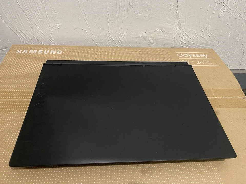 Lenovo Legion Y530-15ICH i7-8750H 2.2GHz,16GB RAM, 500GB NVMe,GTX1050 Ti Foto 2 de 4