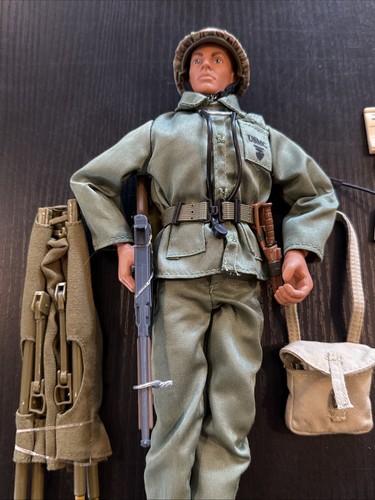 G.I. JOE MEDAL OF HONOR WINNER FRANCIS J. PIERCE ACTION FIGURE BY HASBRO No Box - Picture 3 of 8