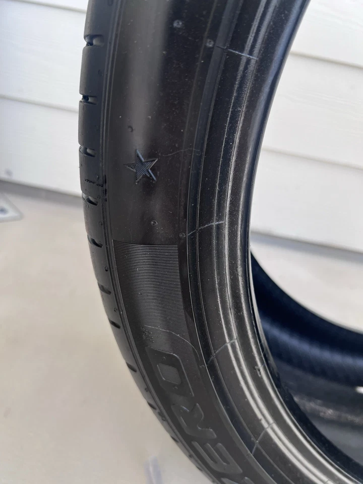 [1] Neumático estrella Pirelli P Zero PZ4 P275/35ZR20 275 35 20 9/32 BMW fecha: 4824 Foto 2 de 4