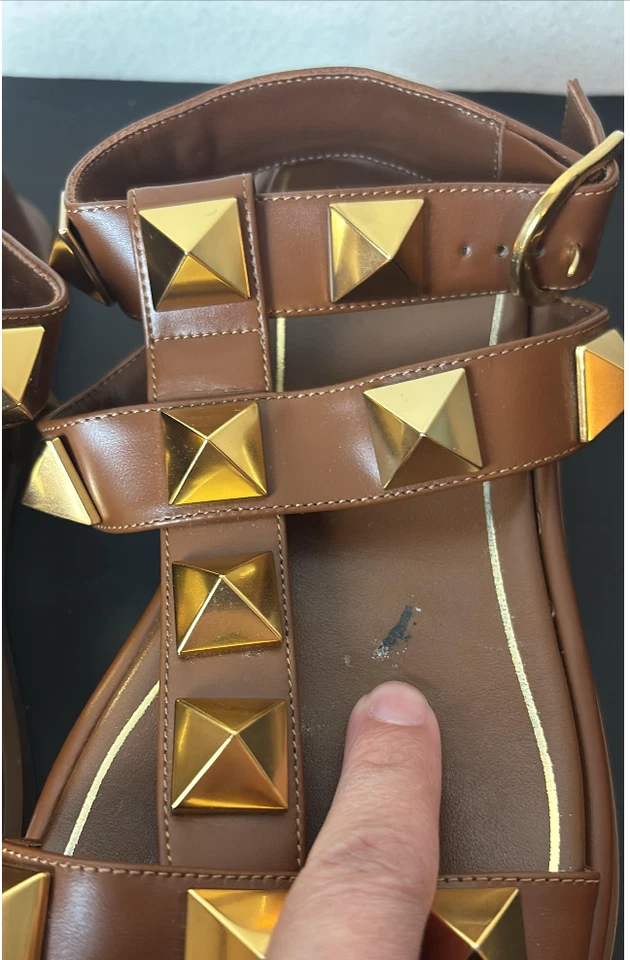 Valentino 皮革罗马耳钉凉鞋,二手,美国 7,IT 37,S90 — 第 3/4 张图片