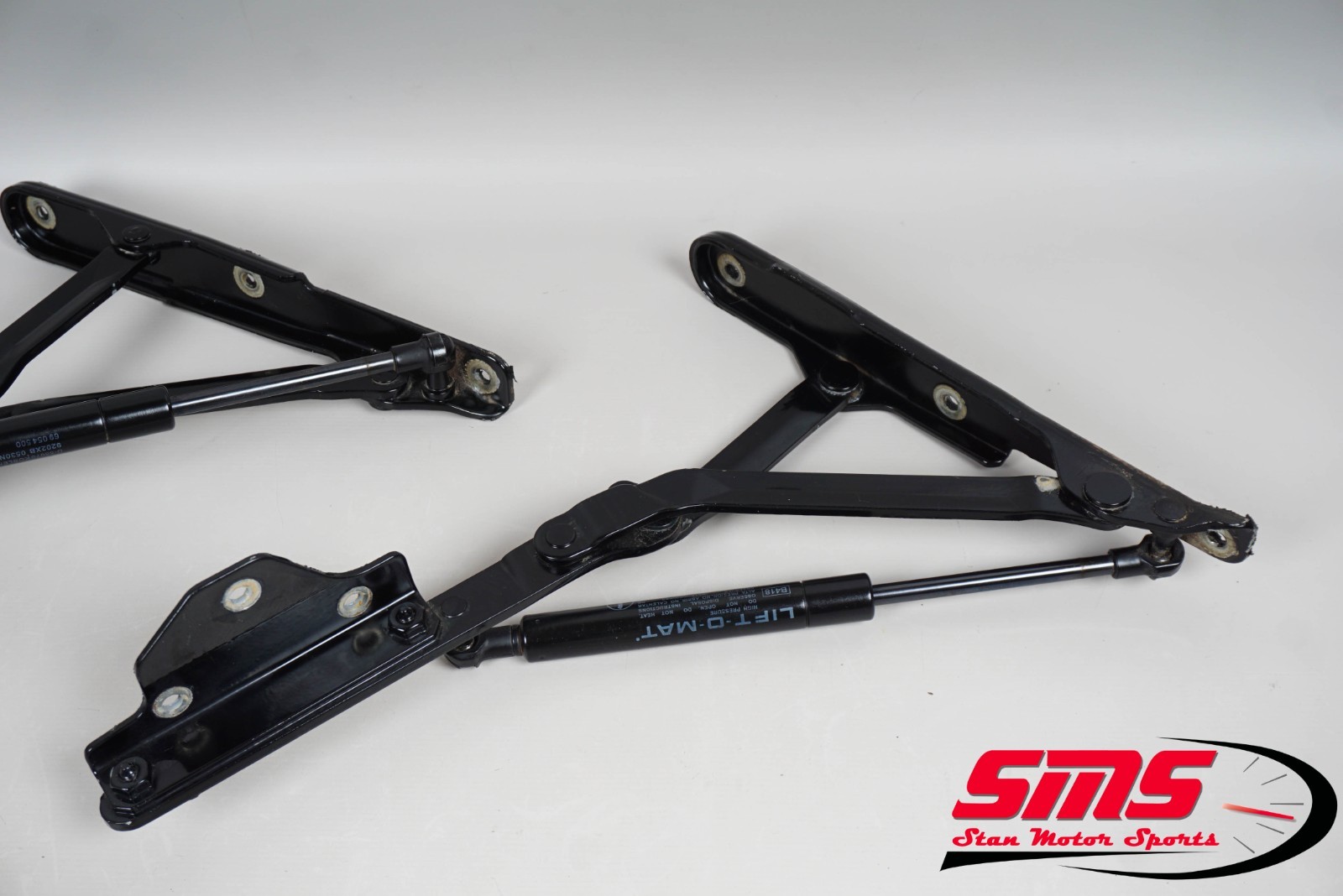 08-19 Maserati Granturismo M145 Rear Trunk Lid Hinge Strut Set Black 36K OEM