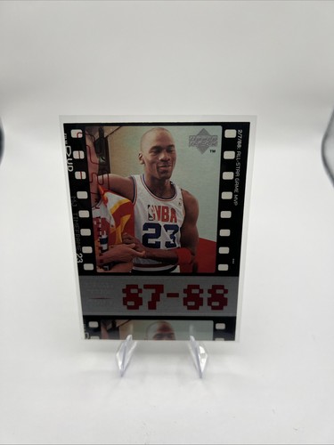 1998-99 Upper Deck - Michael Jordan Scottie Pippen #25