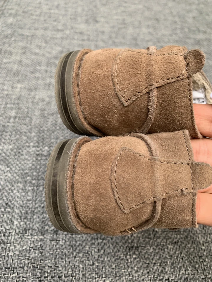 Genuine Kids Toddler Boy  faux Suede Fashion Boots Brown from OshKosh Size 5 - Image 4 of 4