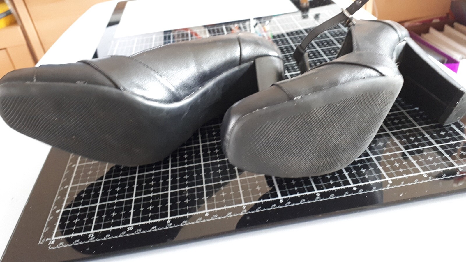 Clarks cushion soft ladies black shoes size 4 eBay