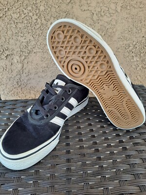 エイワ Adidas Seeley Scarlet LHV 029005 Black/White Sneakers Size 4