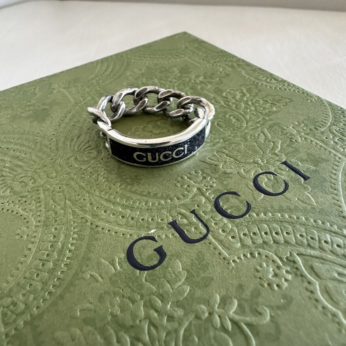New Gucci Logo Chain Ring Silver Black Enamel Sz 21 IT 9.5 New Gucci Logo Chain Ring Silver Black Enamel Sz 21 IT 9.5
