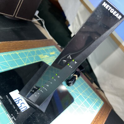 NETGEAR Dual-Band AC1750 Router with 16 x 4 DOCSIS 3.0 Cable Modem W/cords 