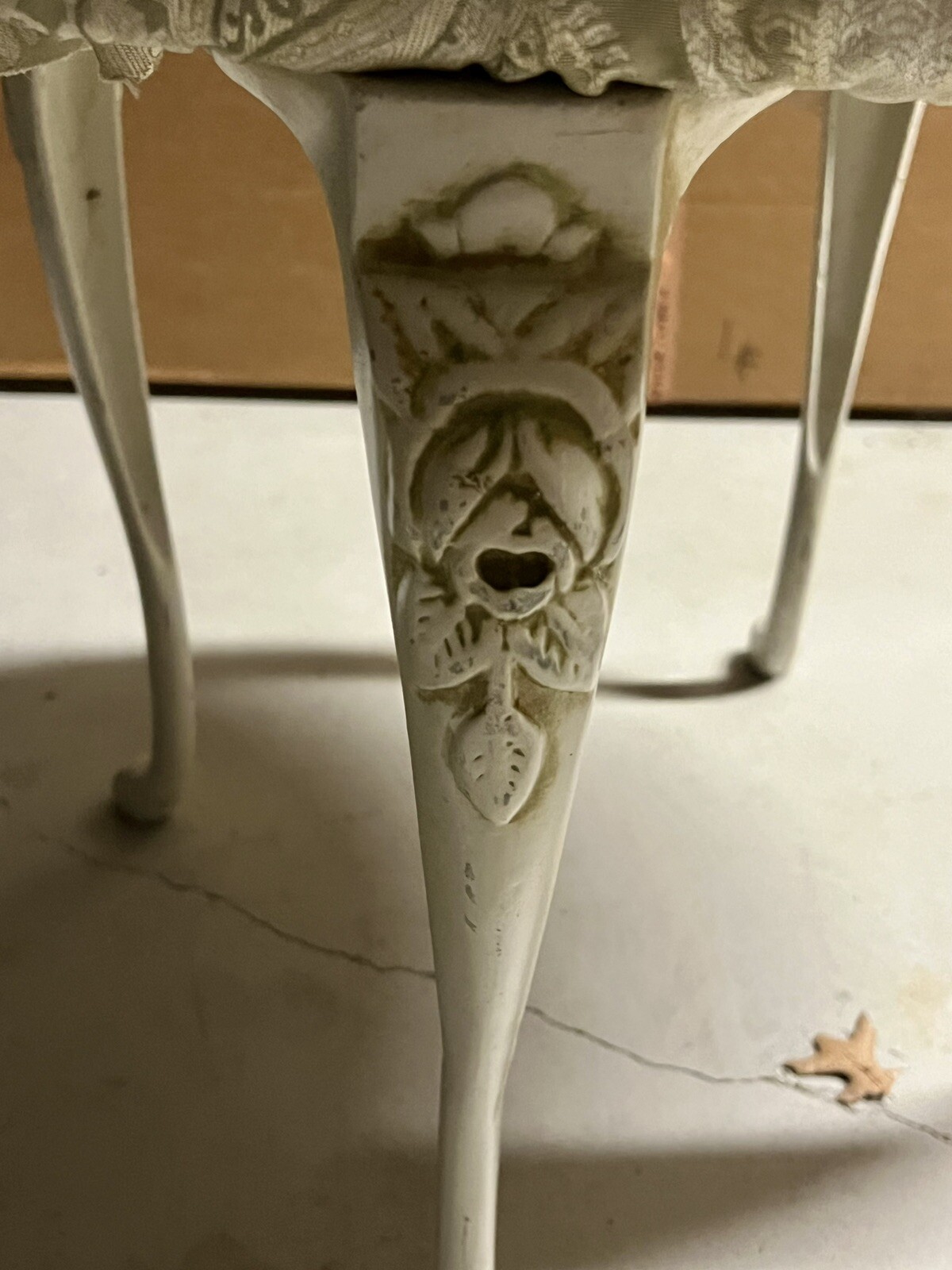 Picture 2 of 4
