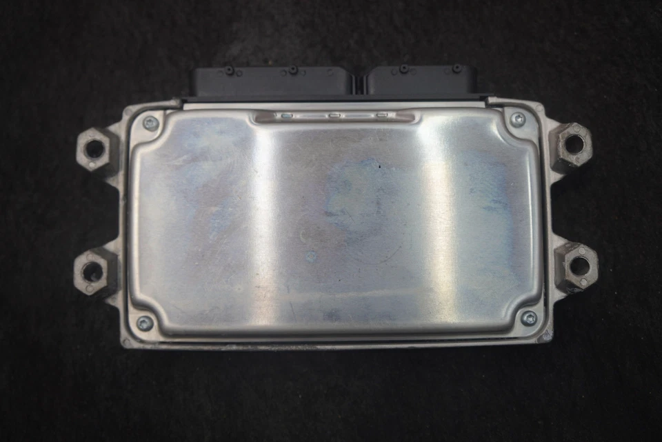 Блок управления компьютерным приводом двигателя ECU HY53-12K511-AC Aston Martin Vantage 19 - Изображение 2 из 4