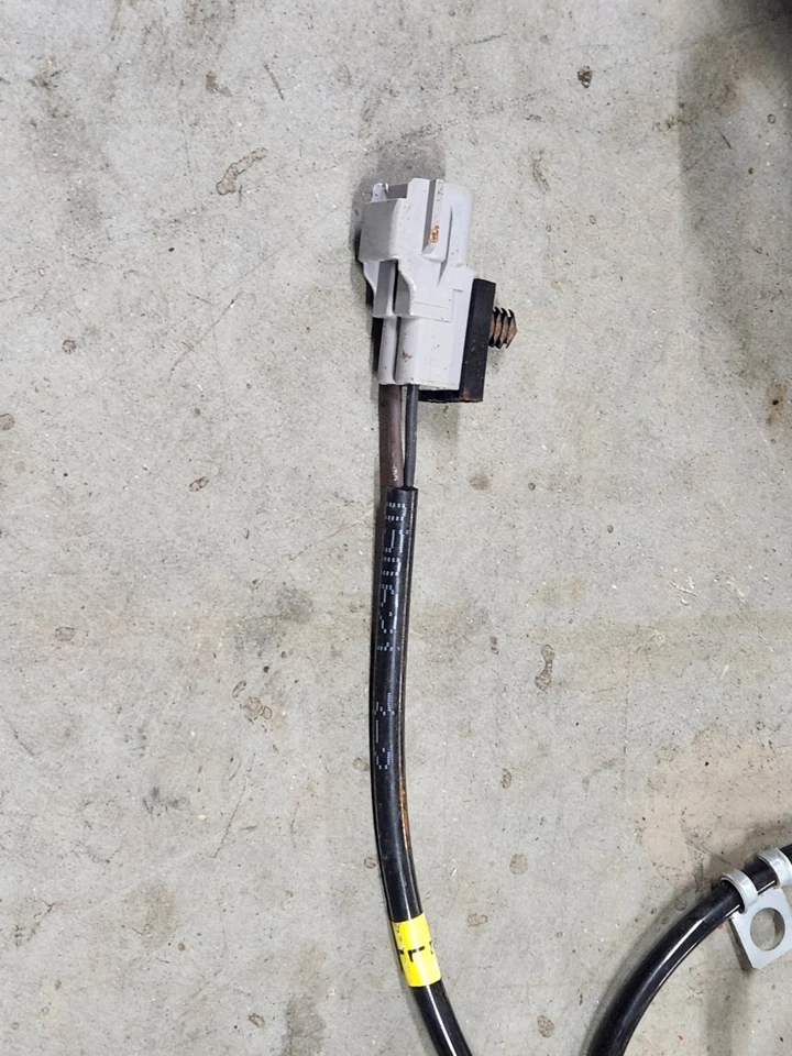 Conjunto de cojinete de rueda delantero y cubo 98-99 Dodge Ram 3500 LH Mopar 52069879AA Foto 2 de 4