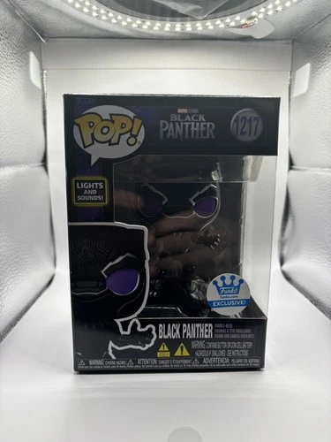 Funko Pop! Vinyl: Marvel Black Panther - Black Panther - Funko Exclusive - #1217