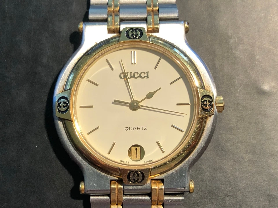Vintage Gucci Men's Swiss Made Quartz Watch - 9000M Ivory Dial Gold Date - Image 2 of 4