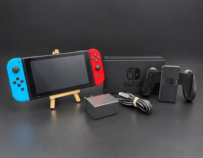 Nintendo Switch Konsole | HAC-001 V1 | 32GB | Zustand: Akzeptabel