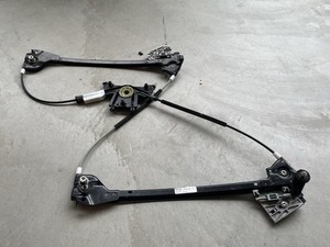 2015 McLaren 650S  RH Front Right Passenger Door Window Regulator 11A1562CP OEM