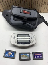 WHITE GAMEBOY ADVANCE WITH 3 Games Super Mario Advance