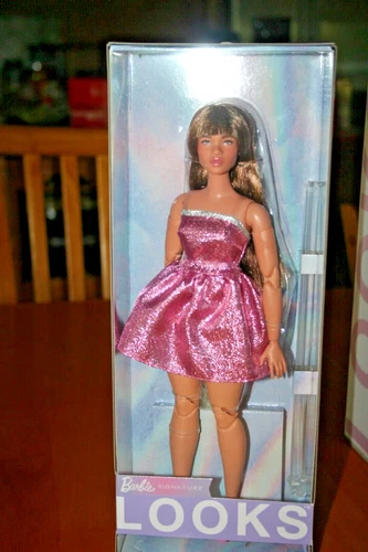 Barbie Signature The Looks Model #24 Barbie Doll-New in Box
