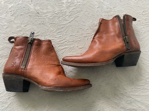 Frye Womens Sacha Moto Boot Leather 