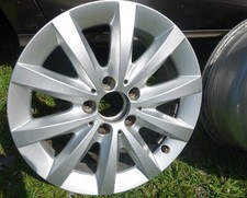 4 Stück Leichtmetall-/Alu-Felgen 6,5Jx16ET49 Mercedes (W246) 205/55 R 16 4 Stück Leichtmetall-/Alu-Felgen 6,5Jx16ET49 Mercedes (W246) 205/55 R 16