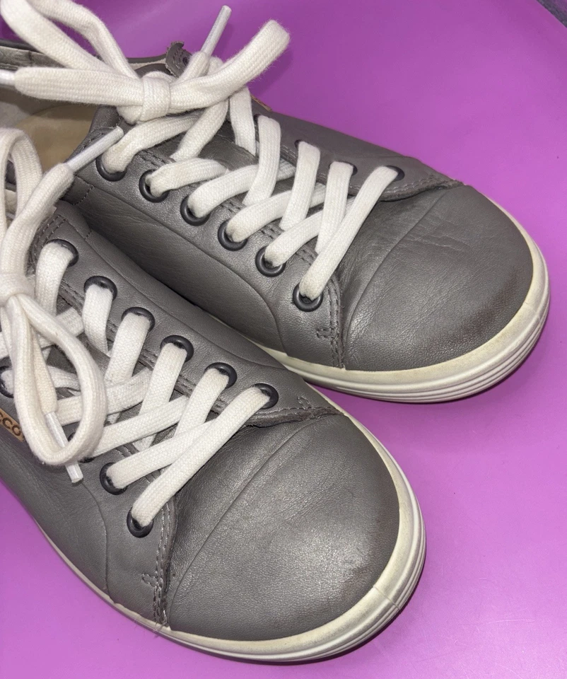 ZAPATILLAS DEPORTIVAS ECCO SOFT 7 GRIS CUERO ZAPATOS CÓMODOS PARA CAMINAR EE. UU. MUJER TALLA 6 (0472) Foto 3 de 4