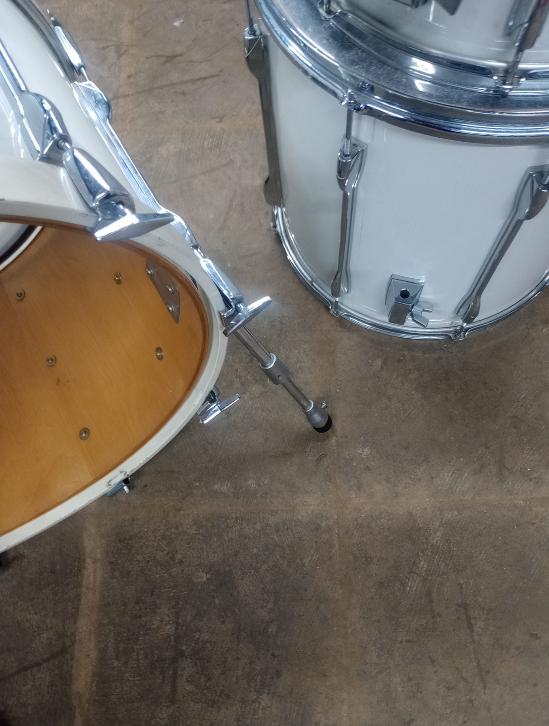 Yamaha Recording Custom 4 pc kit white