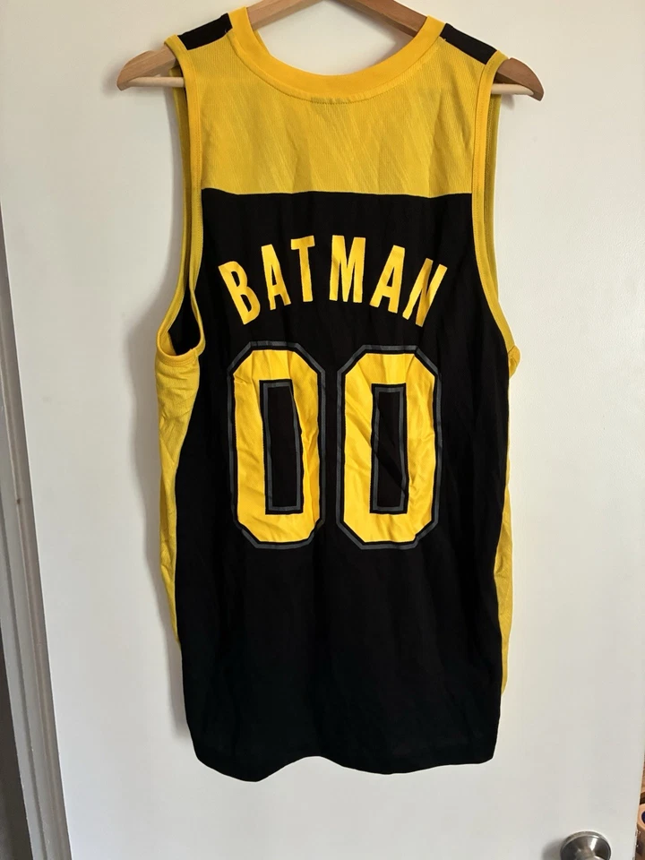 3 camisas DC Comics Batman #1 + #00 totalmente diferentes todos os tamanhos médios - Imagem 2 de 3