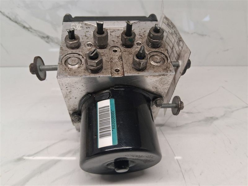 2014-2015 Dodge Ram 2500 Series Anti-Lock Brake Assembly oem used