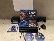 PS4 500gb 2 Controllers 7 Games Power Cable Tested & Working Good Condition