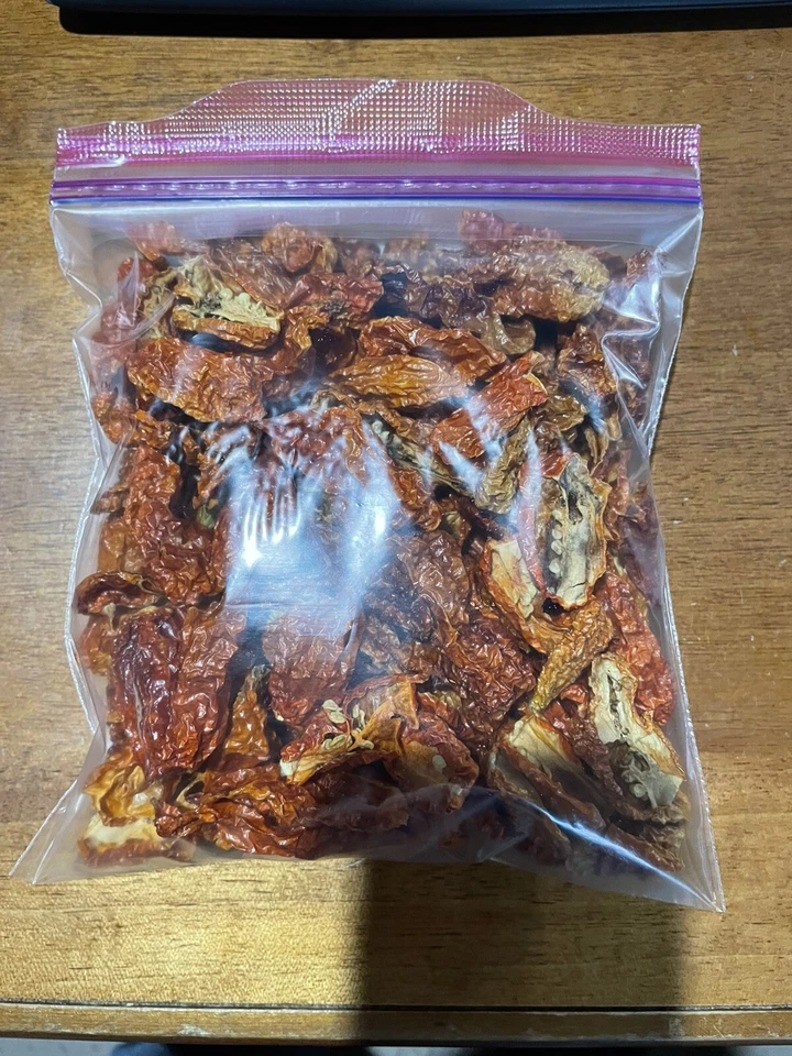 Aprox. 2 oz. Vainas deshidratadas GHOST PIPPER cortadas en 1/2 (aprox. 50-60) Foto 4 de 4