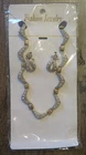 Vintage Costume Jewelry Necklace Earring set