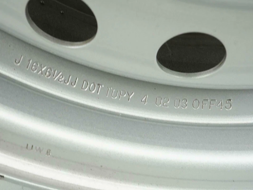 2005 - 2006 Honda Element Steel Wheel 16 Inch 6.5J 402030Ff45 Oem - Image 4 of 4