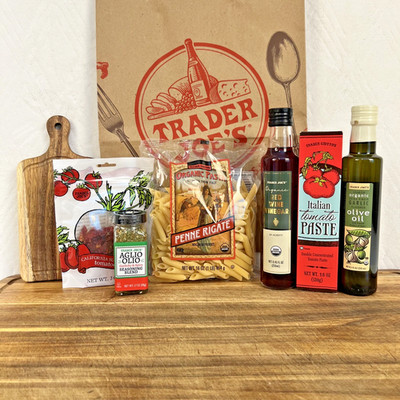 Trader Joe s Italian Cooking Gift Set   Pasta, Olive Oil, Vinegar, Seasoning....