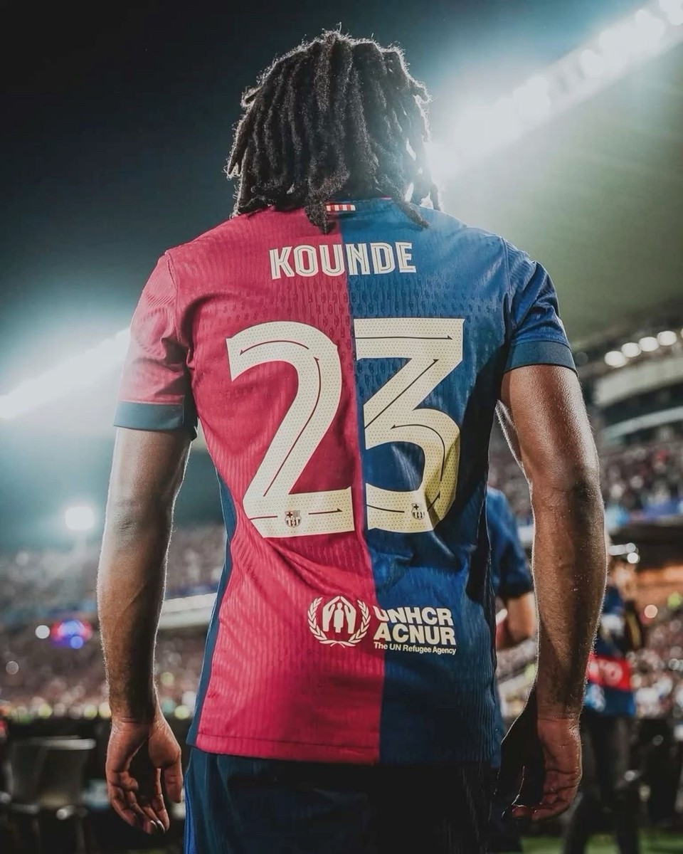 バルセロナ ジュール・クンデ 背番号23 正規品 NIKE Jules Kounde #23 Mens LARGE Nike FC Barcelona Home STADIUM