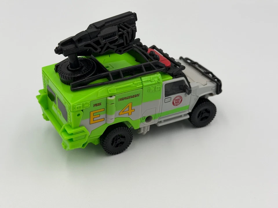 TRANSFORMERS AUTOBOT RATCHET STUDIO SERIES 16 DELUXE CLASS DARK OF THE MOON - Image 3 of 4
