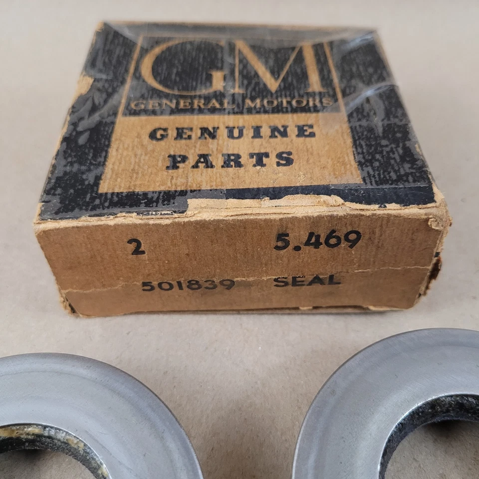 Par de 2 sellos de piñón de eje trasero Oldsmobile Pontiac NOS GM 501839 OEM 1939-1942 Foto 3 de 4