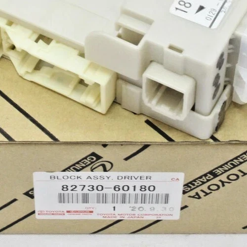 82730-60180 Lexus GX460 2014-2019 Genuino OEM Bloque de conexiones del lado del conductor Foto 2 de 2