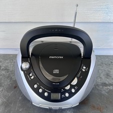 Memorex MP8806 Portable CD Player AM FM Radio Boombox Silver Black 2011