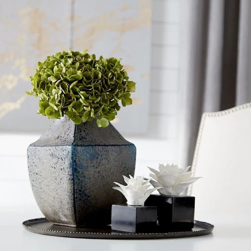 Cyan lighting - Calendine - Medium sculpture - 5 Inches Wide by 5.75 Inches Long - Picture 4 of 4