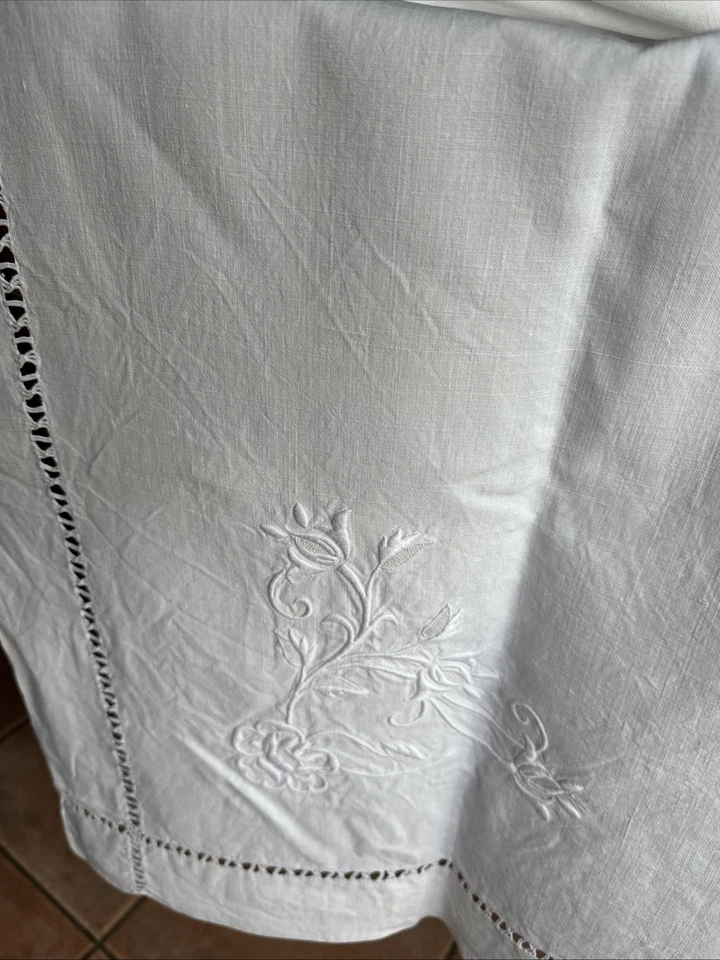 Drap Ancien XIXeme 300x240 Pur Lin État Neuf Broderie Fleurs Monogramme MJ - Photo 3/4