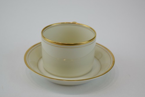 Fitz & Floyd Palais Pattern Cup & Saucer Set Cream w/ Gold Accent - Picture 4 of 8